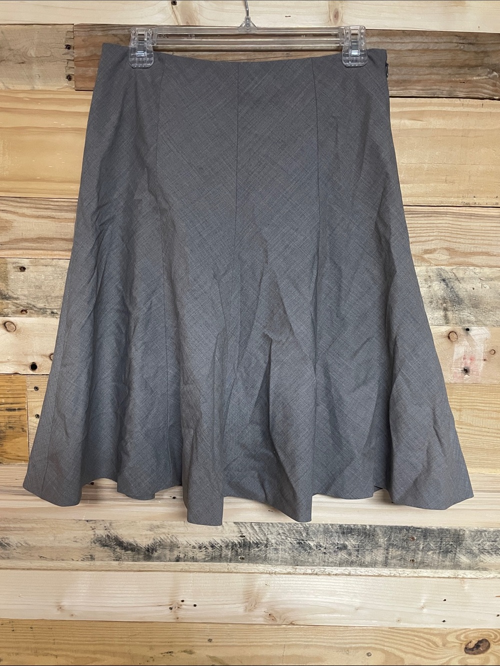 Banana Republic size 2 Gray Color Lightweight A-Line Flowy Wool Blend Skirt